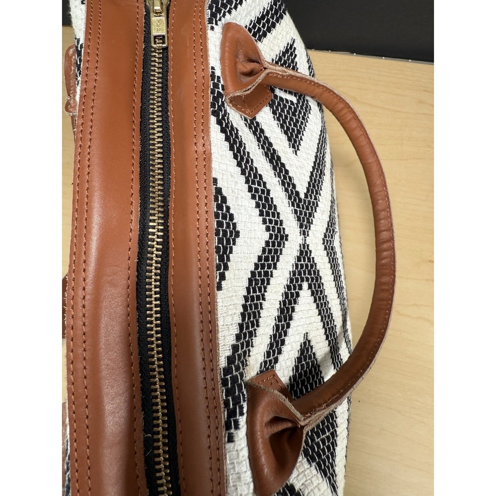TRIBE ALIVE Large Canvas & Leather Crossbody‎ Handbag - Picture 9 of 16